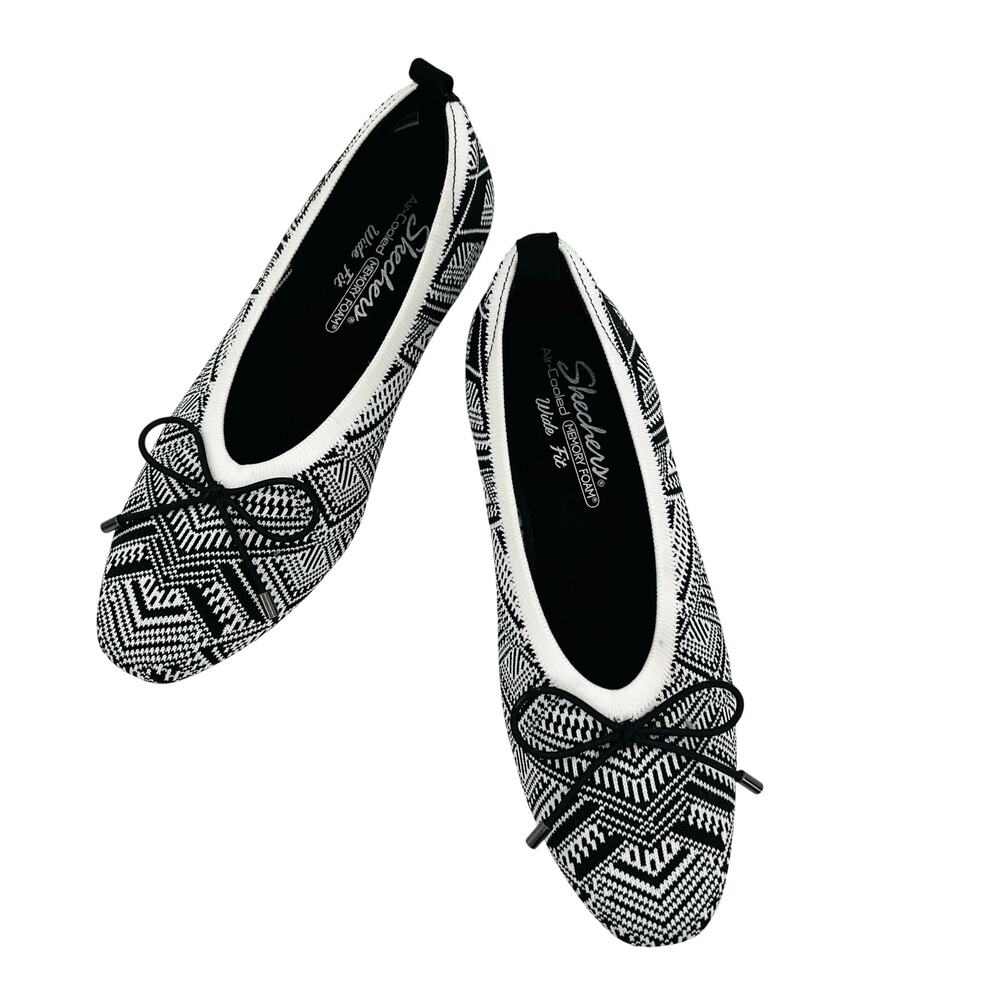 NWOT Skechers Wide Fit Cleo Snip Sweet Class knit women’s skimmers ballet flats